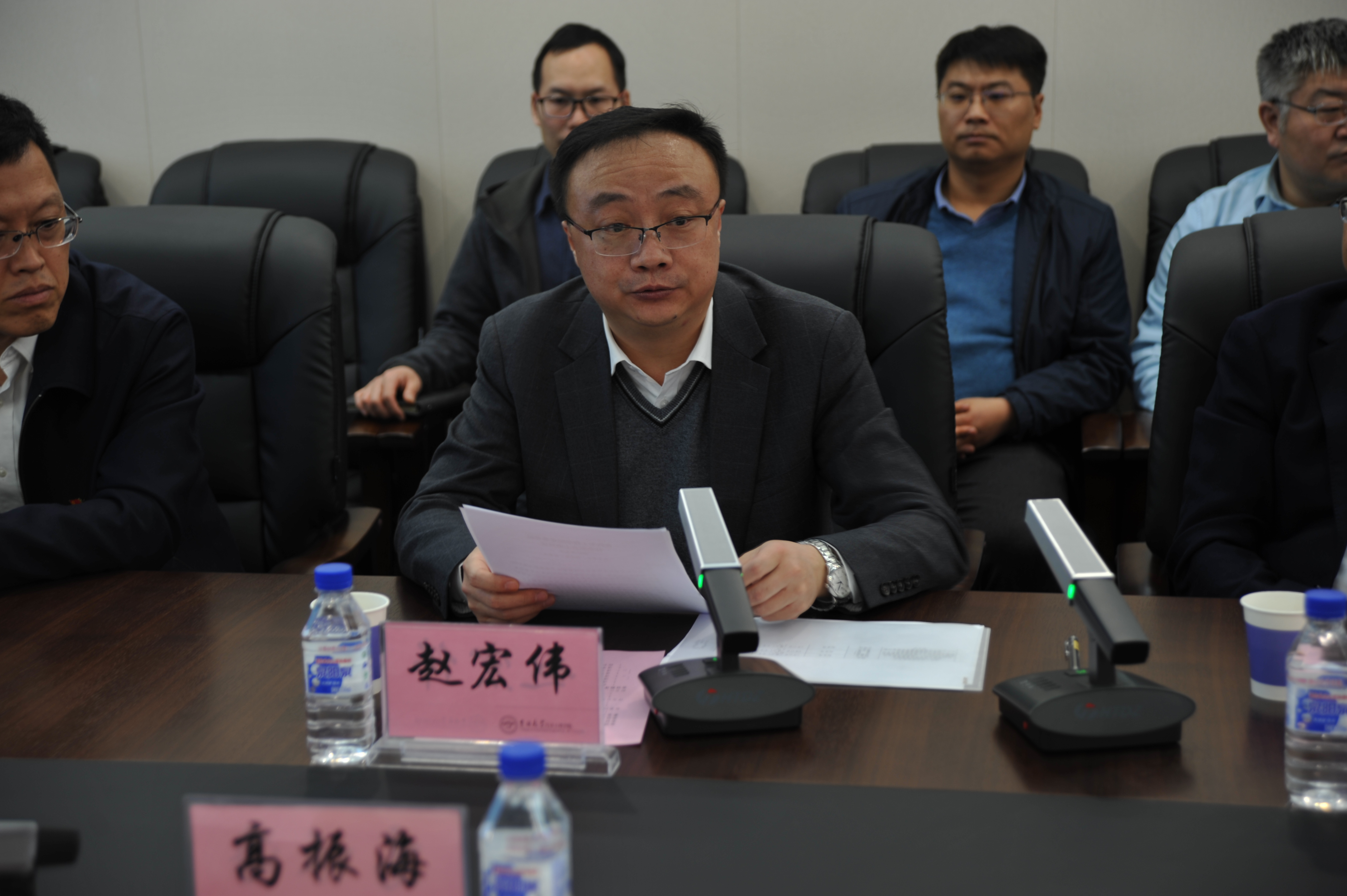 学校党委常委,副校长赵宏伟同志作了重要讲话,他表示学校党委始终高度